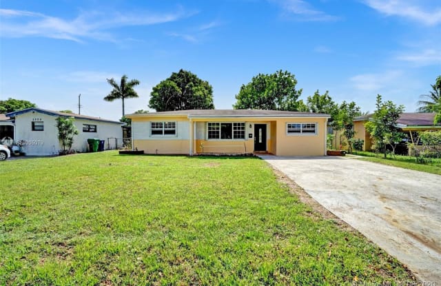 2902 SW 67th Way - 2902 Southwest 67th Way, Miramar, FL 33023