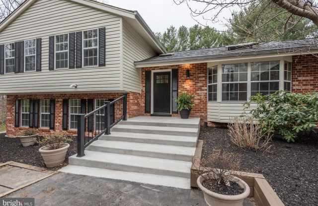 1112 Challedon Road