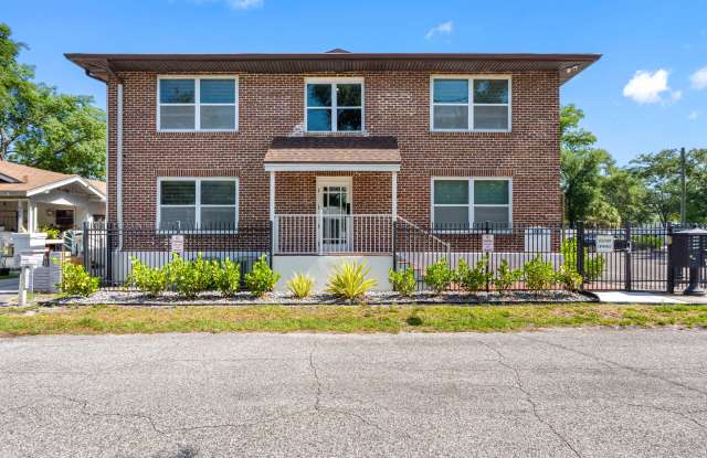 306 East Selma Avenue