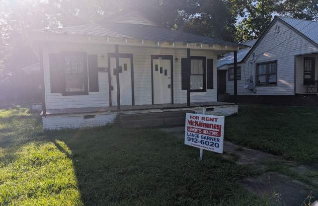 Photo of 118 COLLEGE PARK CIRCLE