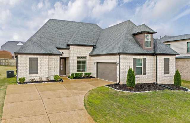 50 WHISPERING CREEK