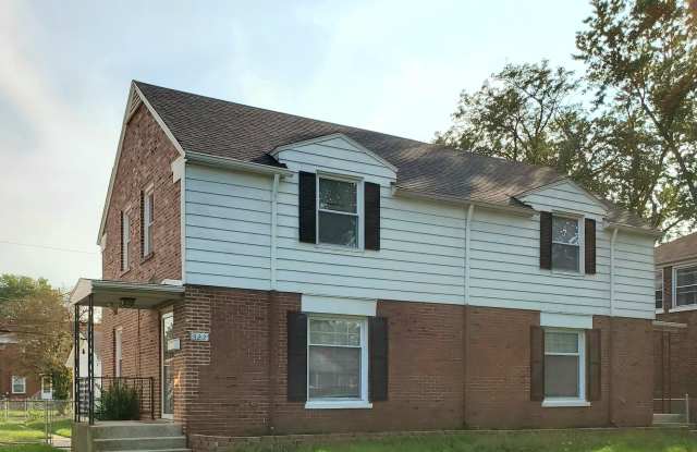 322 Beacon Place