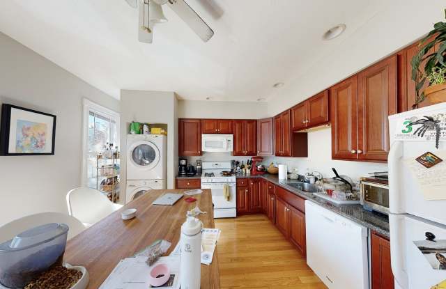 33 Portsmouth St