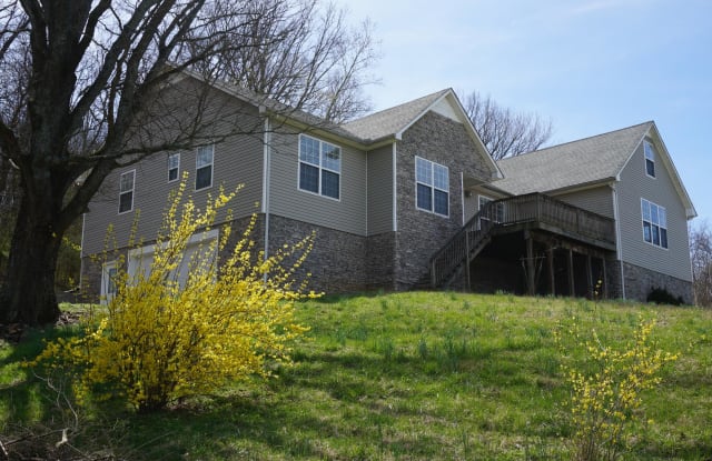 2178 Knob Creek - 2178 Knob Creek Rd, Maury County, TN 38401