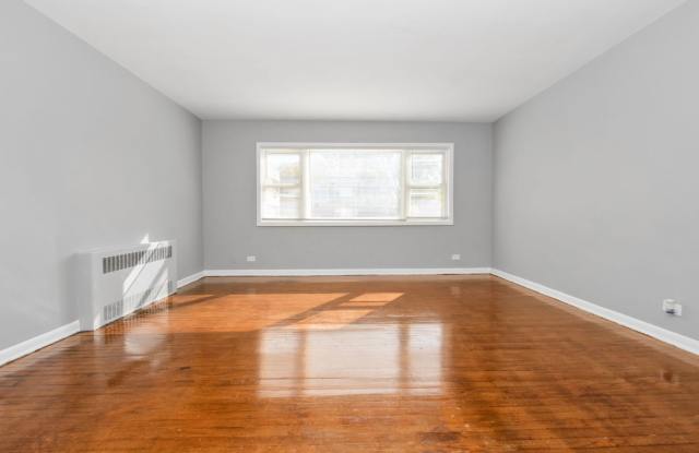 Photo of 8759 S Beverly Blvd