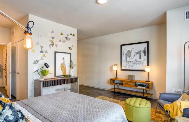 2929 University Ave SE Unit D32