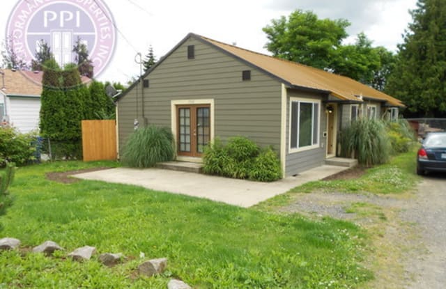 8408 South East 75th Avenue - 8408 SE 75th Ave, Multnomah County, OR 97206