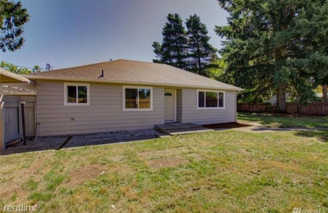 4413 NE 137th Ave - 4413 Northeast 137th Avenue, Vancouver, WA 98682