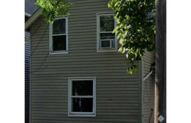 Photo of 3224 Monroe Avenue