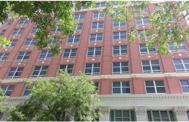 Photo of 111 E Flagler St