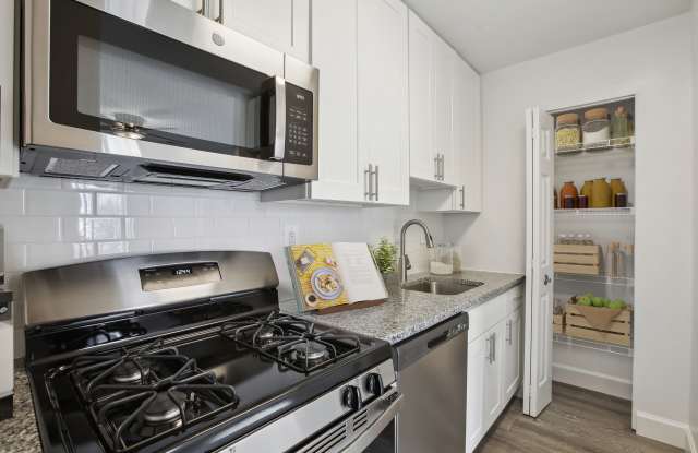 Hallfield Apartments