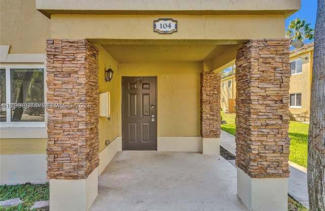 3398 NE 9th Dr