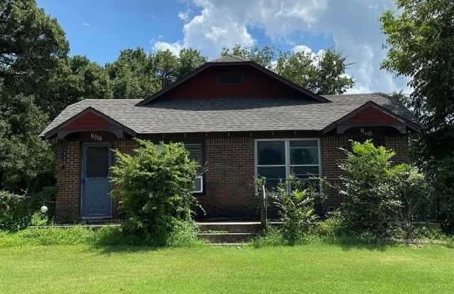 200 Marquette Avenue