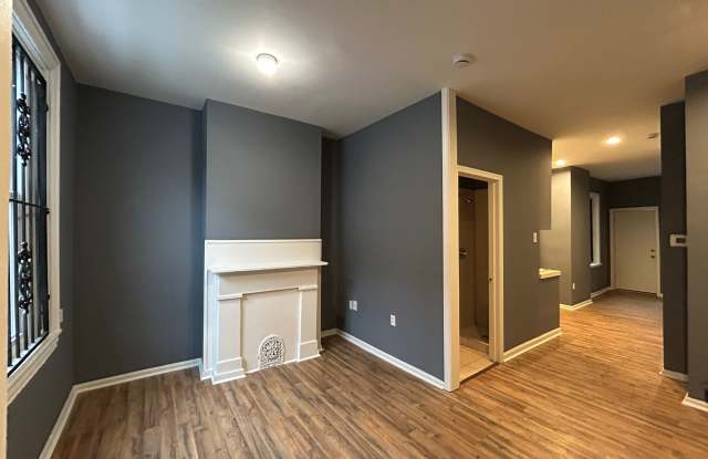 2221 North Chadwick Street