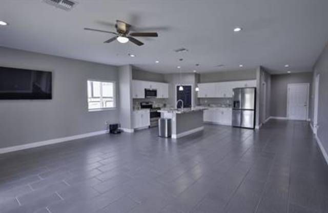 2640 East Inspiration Drive