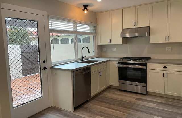 11918 Rancho Bernardo Road