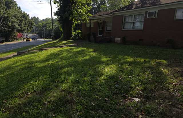 1322 Briar Creek Road