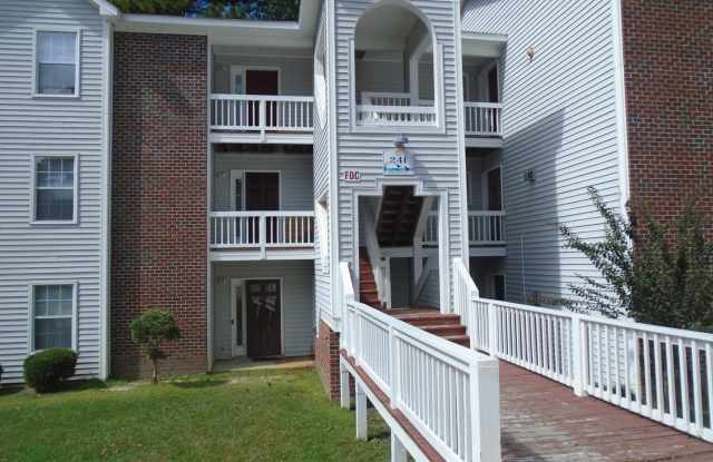 Photo of 2Bed / 2 Bath Condo. Freshly painted, available NOW!!!