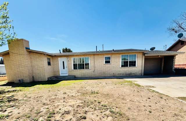 221 E Albertsons Dr