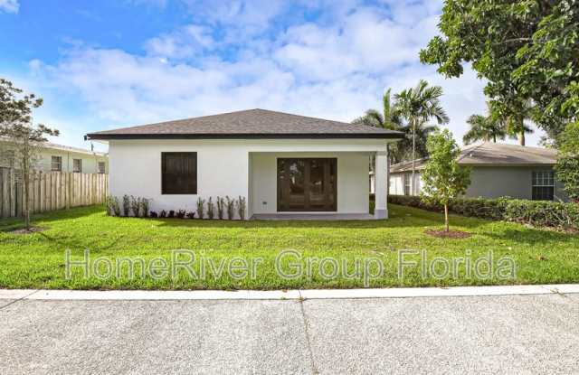 211 SW 7th Ave - 211 Southwest 7th Avenue, Delray Beach, FL 33444