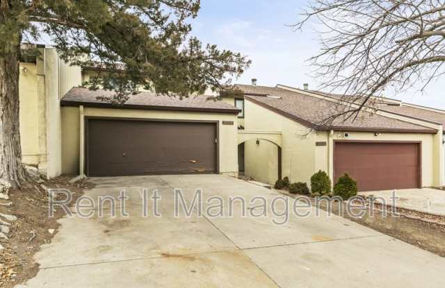 10914 Saratoga Plaza