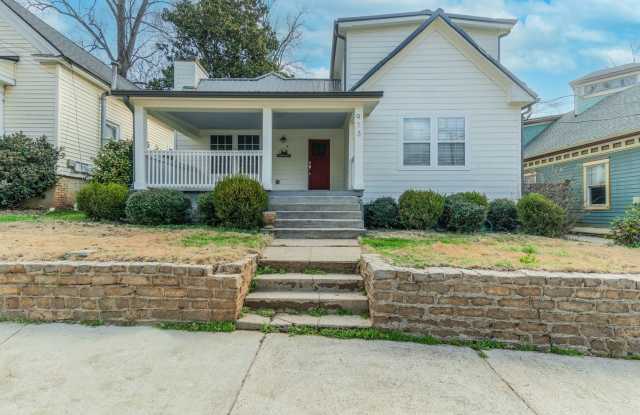 Newly Updated 4/3 in Howell Station w/ Fully Fenced Backyard! - 973 Longley Avenue Northwest, Atlanta, GA 30318