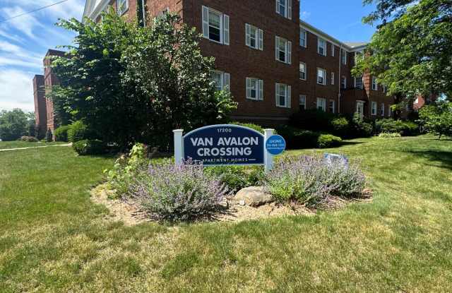 Van Avalon Apartments