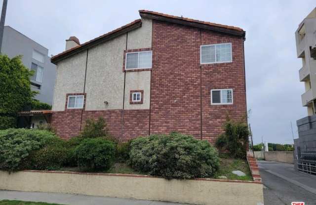 1250 S CORNING St unit: 2