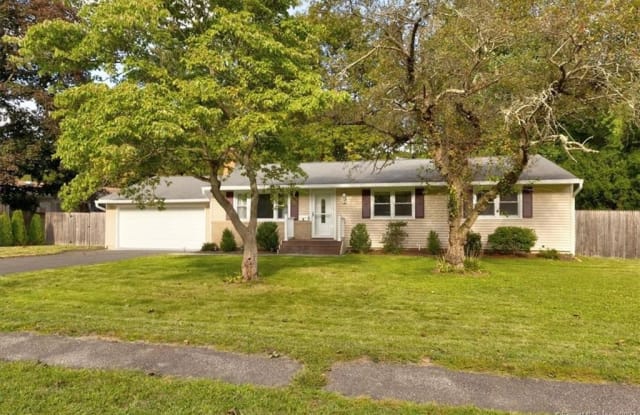 4 Maher Drive - 4 Maher Drive, Norwalk, CT 06850