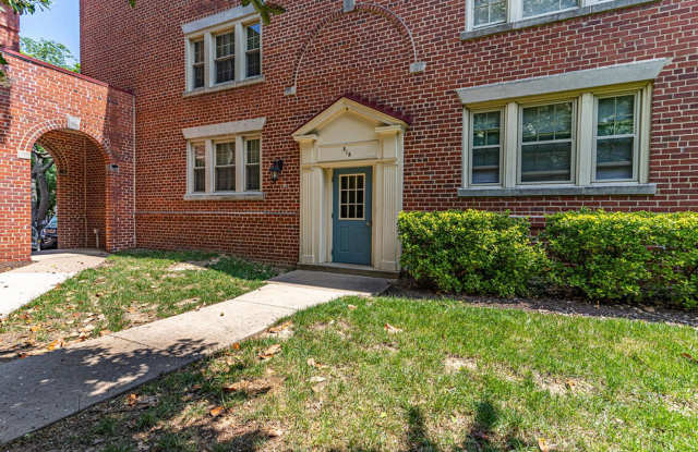 Updated Studio Condo Near Old Town - 515 Bashford Lane, Alexandria, VA 22314