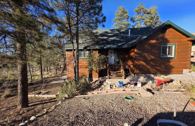 Photo of 2130 E Evergreen Lane