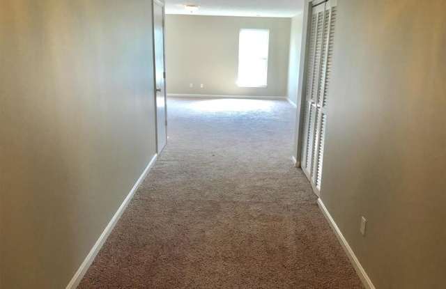 9708 Stream View Trail