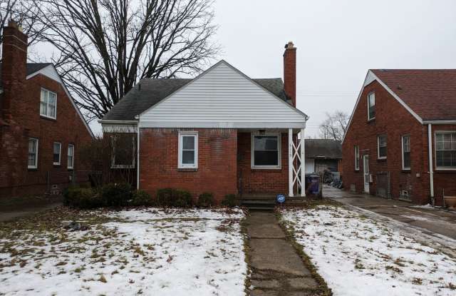 6119 Radnor 2bed/1bath with basement and fenced in yard located in Cornerstone Village - 6119 Radnor Street, Detroit, MI 48224