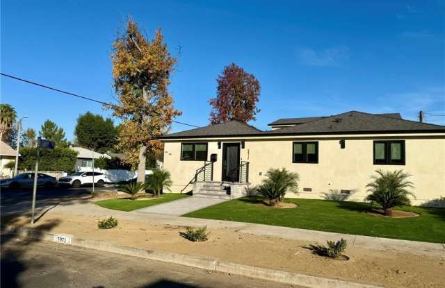 Photo of 5972 Jamieson Ave