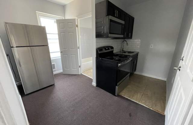 1017 W HUNTINGDON Street unit: Apt. 3