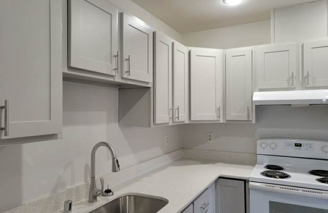 819-821 Malaga Avenue Unit A12