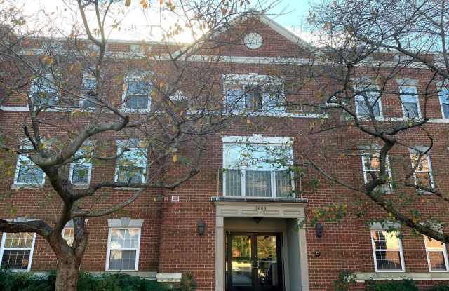 Photo of 3609 38TH ST NW #303