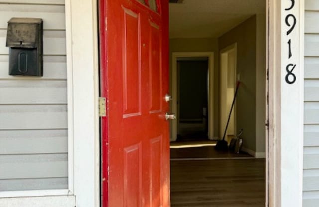 3916 Homan Avenue - 3918 Homan