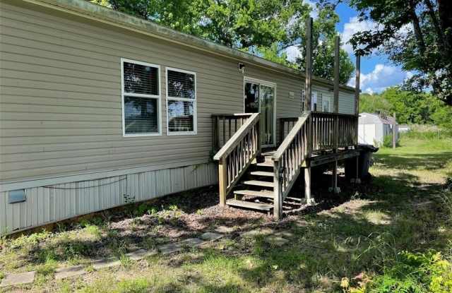 743 County Road 2950