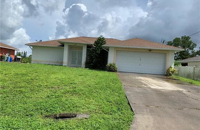 3002 28th ST SW - 3002 28th Street Southwest, Lehigh Acres, FL 33976