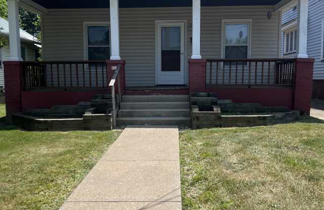 512 West Hanssler Place