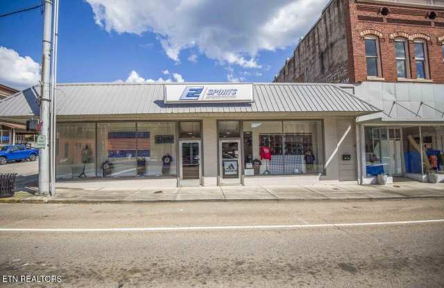 Photo of 430 N Roane St