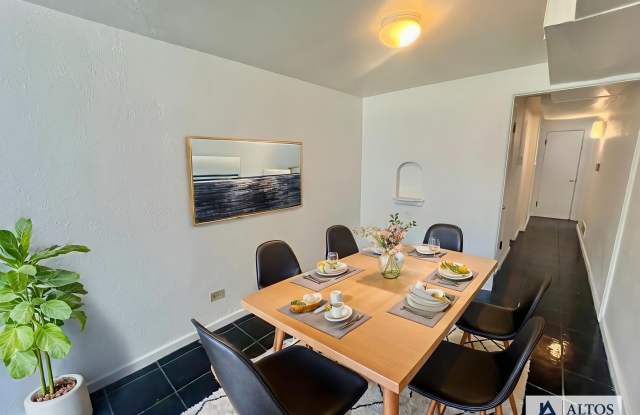 Photo of Garden level 1 bed 1 bath w/ large office near Central Park