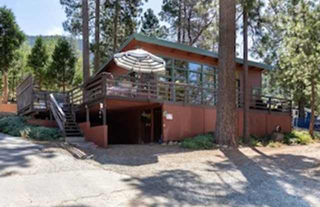 Cozy Cabin in Idyllwild