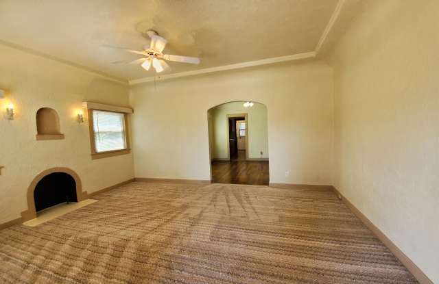 PM21-007 / 1404 East Grant Road