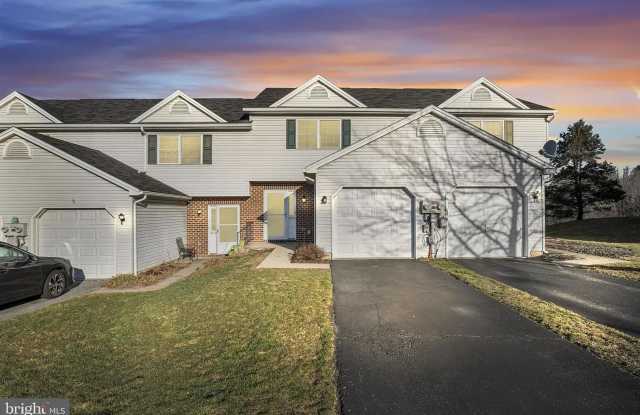 7214 Huntingdon Street, Harrisburg – Minutes from Hummelstown & Hershey