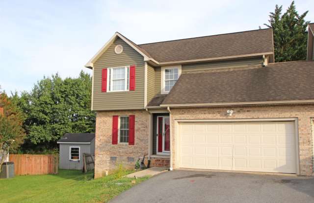 1345 GOLDFINCH DR