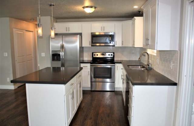 845 East 10600 South