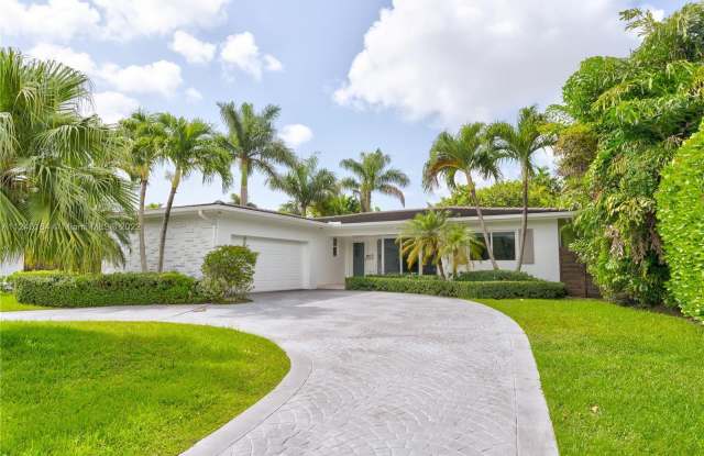 1240 NE 93 St - 1240 NE 93 St, Miami Shores, FL 33138