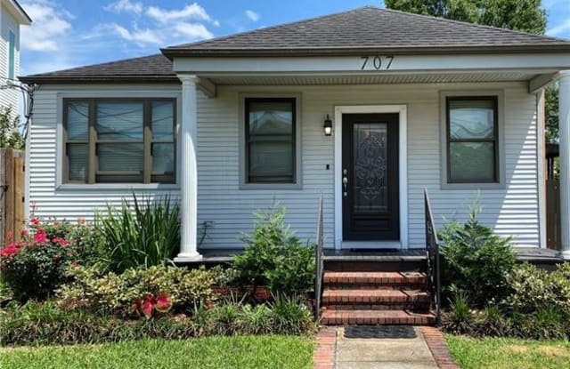 707 E EAST MANLEY Street - 707 E Manley Ave, Metairie, LA 70001